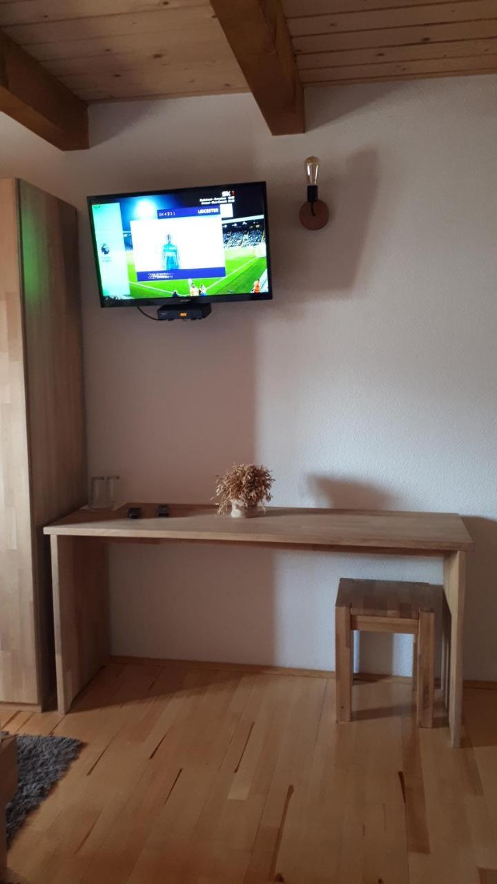Konoba Ognjiste Panzió Sokolac  Kültér fotó