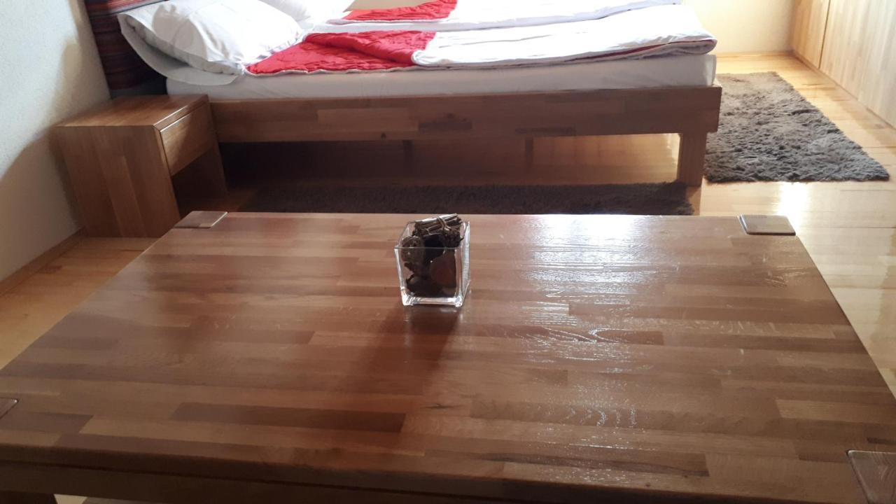 Konoba Ognjiste Panzió Sokolac  Kültér fotó