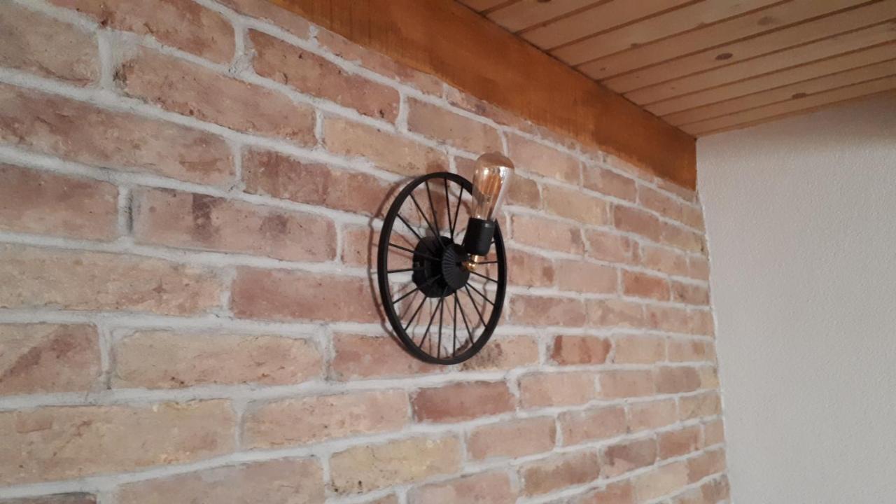 Konoba Ognjiste Panzió Sokolac  Kültér fotó