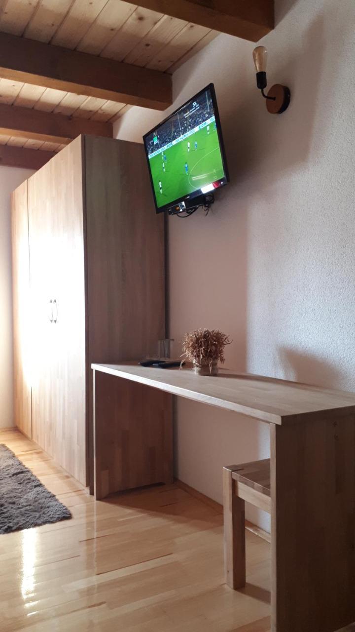 Konoba Ognjiste Panzió Sokolac  Kültér fotó