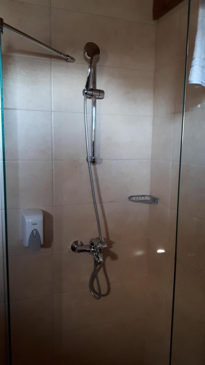 Konoba Ognjiste Panzió Sokolac  Kültér fotó