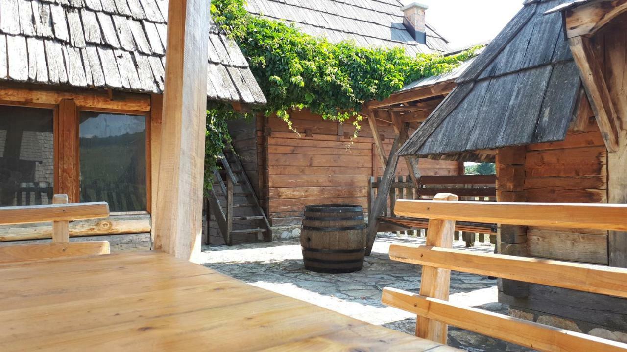 Konoba Ognjiste Panzió Sokolac  Kültér fotó
