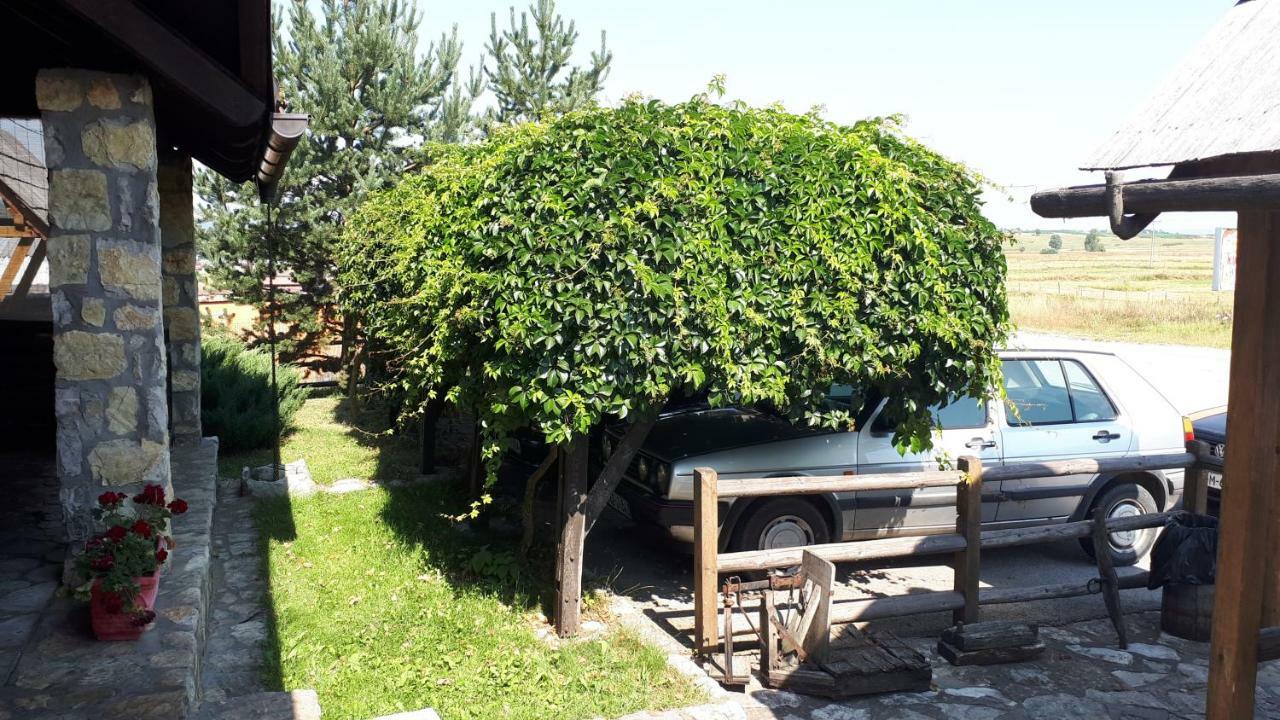 Konoba Ognjiste Panzió Sokolac  Kültér fotó