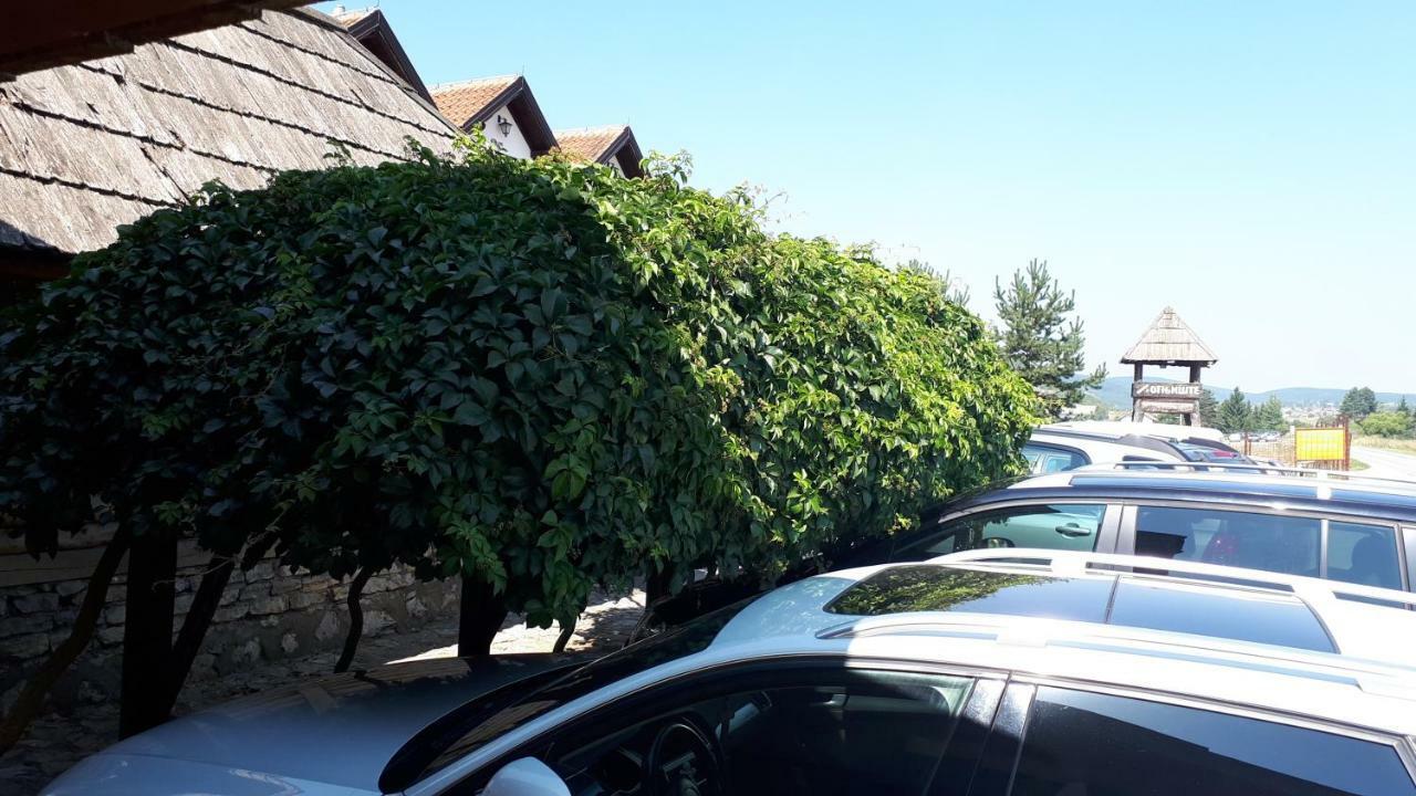 Konoba Ognjiste Panzió Sokolac  Kültér fotó